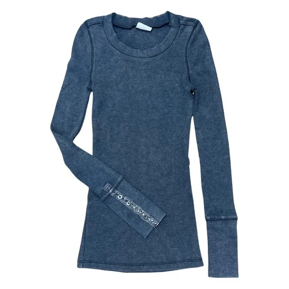 Free People • Studded Cuff Thermal Acid Wash Charcoal Gray S ASO Bella Swan - Picture 2 of 13